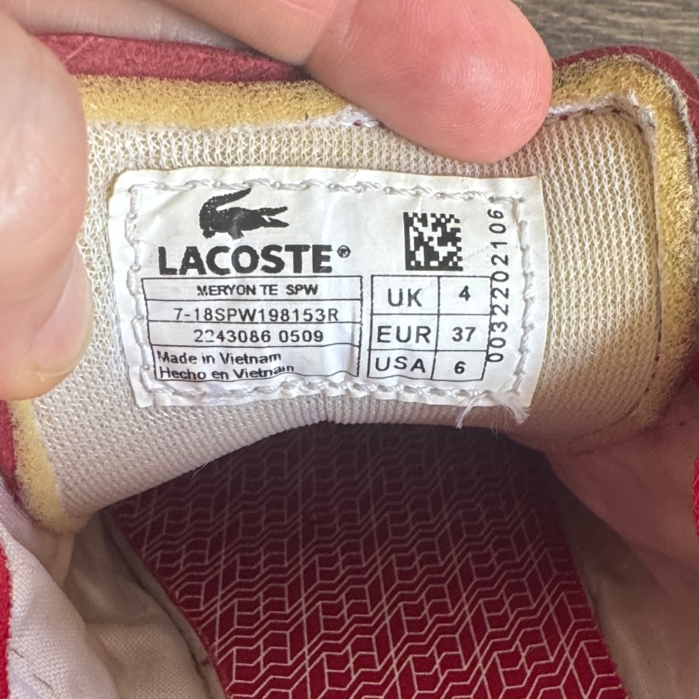 Lacoste Red Sneakers with White Stripes and Laces - Picture 6 of 7